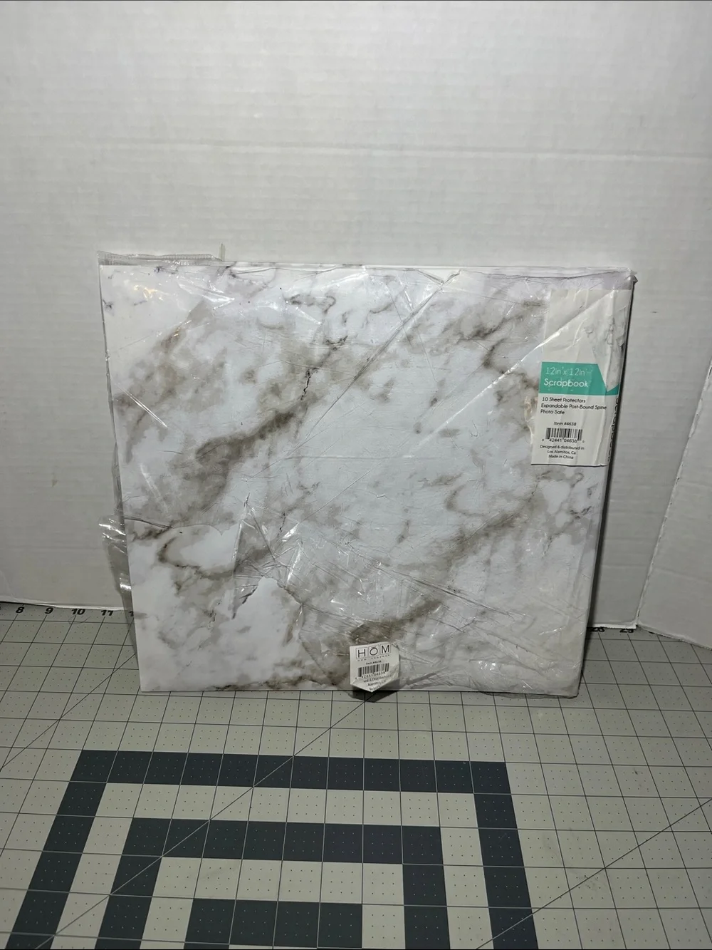 Marble Pattern 12x12 Scrapbook Album - White